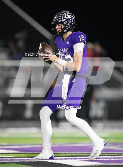 Thumbnail 1 in Crosby vs College Station (UIL 5A Football Division I Region 3 Bi-District Playoff) photogallery.