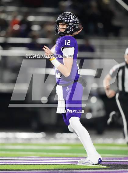 Thumbnail 2 in Crosby vs College Station (UIL 5A Football Division I Region 3 Bi-District Playoff) photogallery.
