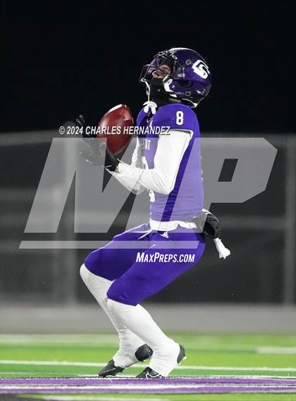 Thumbnail 2 in Crosby vs College Station (UIL 5A Football Division I Region 3 Bi-District Playoff) photogallery.