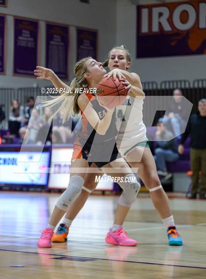 Thumbnail 2 in Meadowbrook Christian vs. Benton (PIAA District 4 Class A Consolation) photogallery.