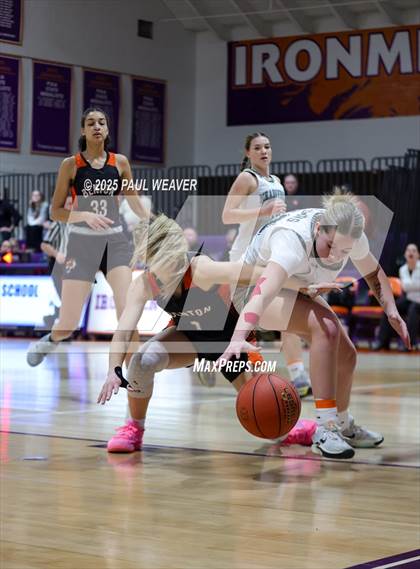 Thumbnail 3 in Meadowbrook Christian vs. Benton (PIAA District 4 Class A Consolation) photogallery.