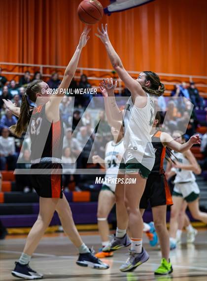 Thumbnail 2 in Meadowbrook Christian vs. Benton (PIAA District 4 Class A Consolation) photogallery.
