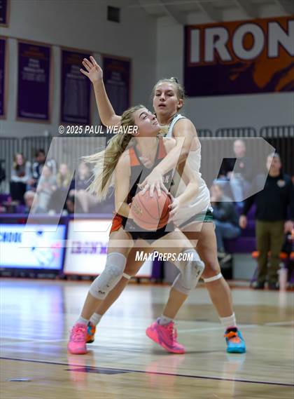 Thumbnail 3 in Meadowbrook Christian vs. Benton (PIAA District 4 Class A Consolation) photogallery.