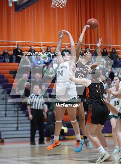 Thumbnail 2 in Meadowbrook Christian vs. Benton (PIAA District 4 Class A Consolation) photogallery.