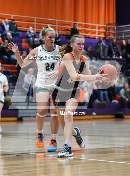 Thumbnail 3 in Meadowbrook Christian vs. Benton (PIAA District 4 Class A Consolation) photogallery.