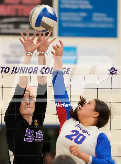 Thumbnail 3 in Christian Brothers vs. Escalon (CIF SJS D3 Final) photogallery.