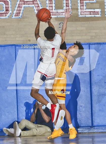 Thumbnail 2 in Cardinal Hayes vs Archbishop Stepinac (CHSAA Spring Tournament) photogallery.
