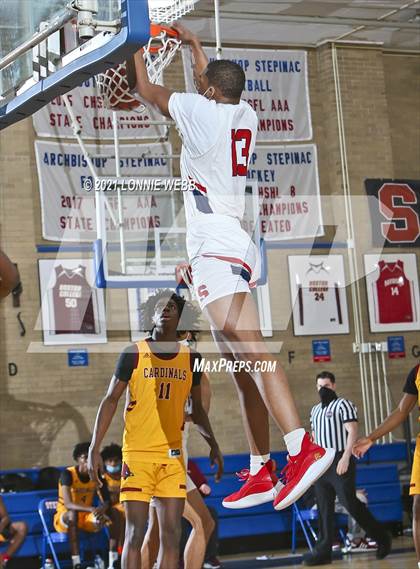 Thumbnail 1 in Cardinal Hayes vs Archbishop Stepinac (CHSAA Spring Tournament) photogallery.
