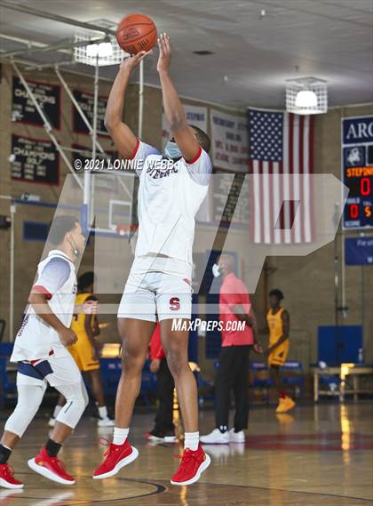 Thumbnail 1 in Cardinal Hayes vs Archbishop Stepinac (CHSAA Spring Tournament) photogallery.