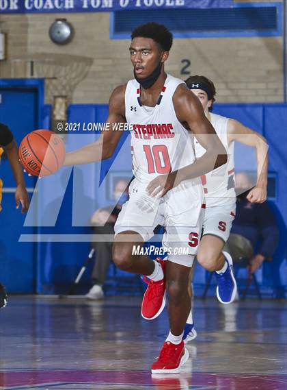 Thumbnail 1 in Cardinal Hayes vs Archbishop Stepinac (CHSAA Spring Tournament) photogallery.