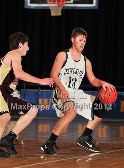 Thumbnail 2 in Spackenkill vs. Arlington photogallery.