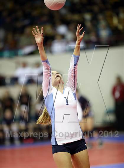 Thumbnail 2 in Cheyenne Mountain vs. Valor Christian (CHSAA 4A Semifinal) photogallery.