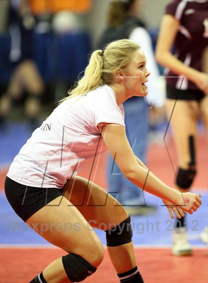 Thumbnail 3 in Cheyenne Mountain vs. Valor Christian (CHSAA 4A Semifinal) photogallery.