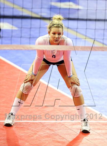 Thumbnail 1 in Cheyenne Mountain vs. Valor Christian (CHSAA 4A Semifinal) photogallery.