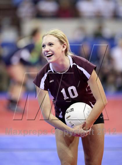 Thumbnail 2 in Cheyenne Mountain vs. Valor Christian (CHSAA 4A Semifinal) photogallery.