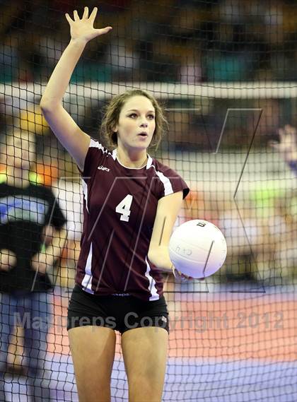Thumbnail 1 in Cheyenne Mountain vs. Valor Christian (CHSAA 4A Semifinal) photogallery.