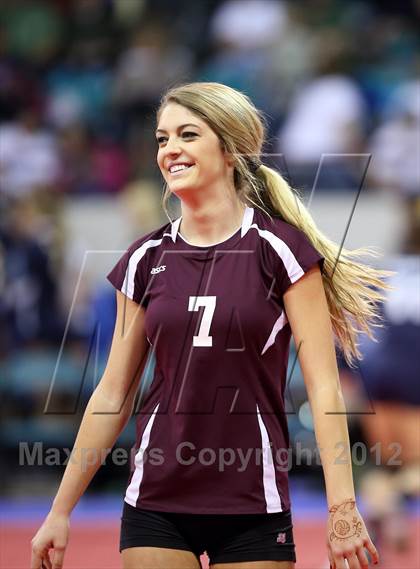 Thumbnail 3 in Cheyenne Mountain vs. Valor Christian (CHSAA 4A Semifinal) photogallery.