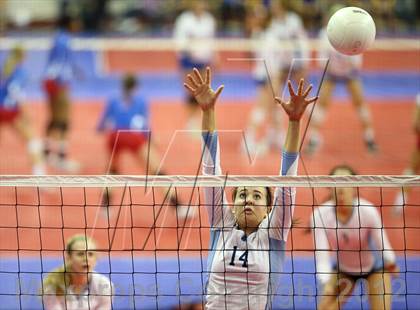 Thumbnail 2 in Cheyenne Mountain vs. Valor Christian (CHSAA 4A Semifinal) photogallery.