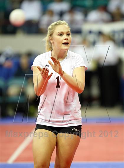 Thumbnail 1 in Cheyenne Mountain vs. Valor Christian (CHSAA 4A Semifinal) photogallery.