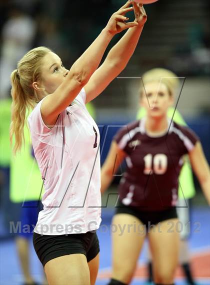 Thumbnail 1 in Cheyenne Mountain vs. Valor Christian (CHSAA 4A Semifinal) photogallery.