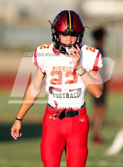 Thumbnail 1 in Mission Viejo vs Alemany photogallery.