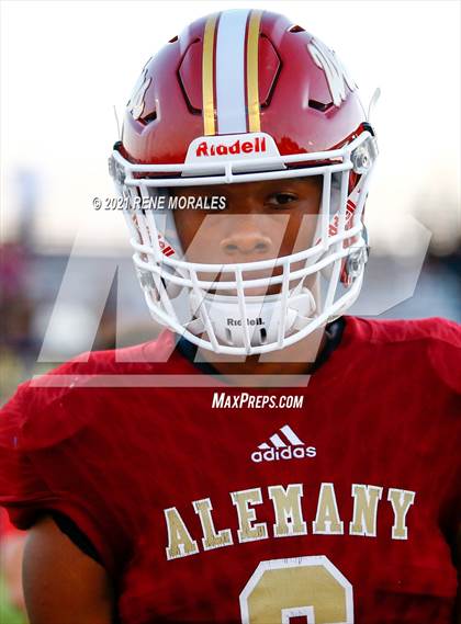 Thumbnail 2 in Mission Viejo vs Alemany photogallery.