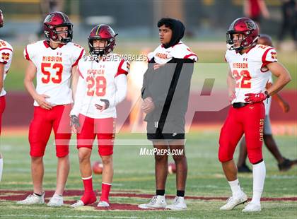 Thumbnail 1 in Mission Viejo vs Alemany photogallery.