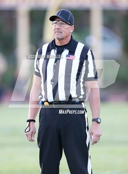 Thumbnail 2 in Mission Viejo vs Alemany photogallery.
