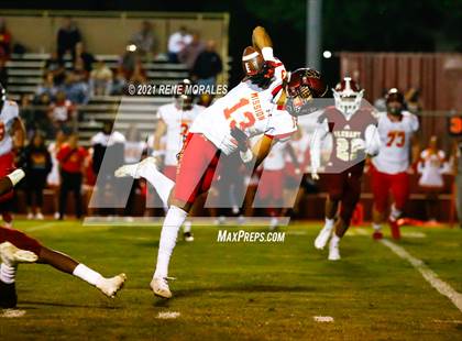 Thumbnail 3 in Mission Viejo vs Alemany photogallery.