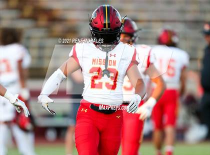 Thumbnail 3 in Mission Viejo vs Alemany photogallery.