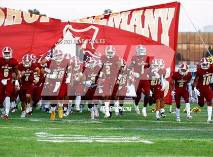 Thumbnail 3 in Mission Viejo vs Alemany photogallery.