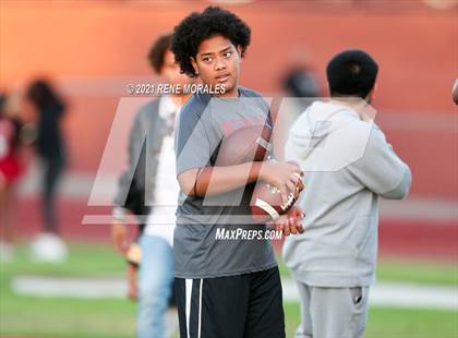 Thumbnail 2 in Mission Viejo vs Alemany photogallery.