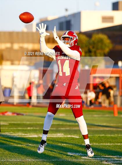 Thumbnail 3 in Mission Viejo vs Alemany photogallery.