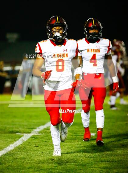 Thumbnail 2 in Mission Viejo vs Alemany photogallery.