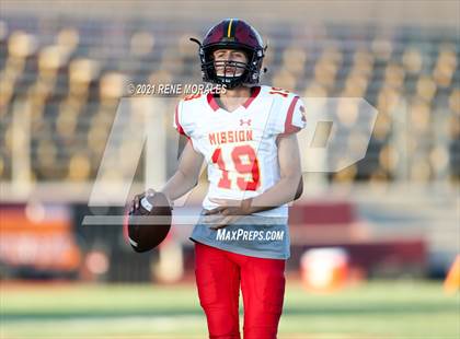 Thumbnail 3 in Mission Viejo vs Alemany photogallery.