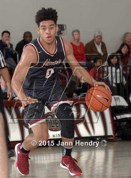 Thumbnail 3 in De La Salle @ Alemany (MaxPreps Holiday Classic) photogallery.