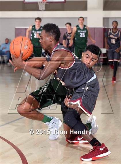 Thumbnail 1 in De La Salle @ Alemany (MaxPreps Holiday Classic) photogallery.