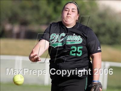 Thumbnail 3 in El Camino @ Del Campo photogallery.