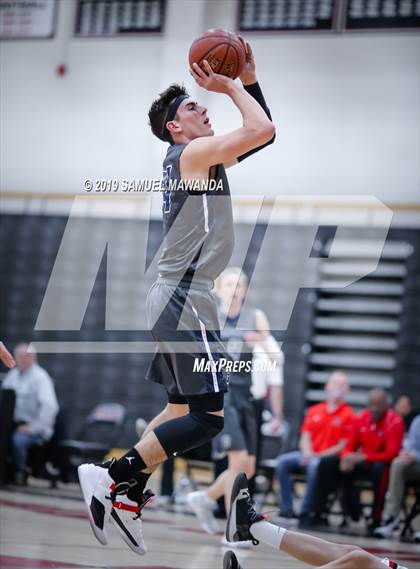 Thumbnail 1 in Hart vs Camarillo (Hart Holiday Classic) photogallery.