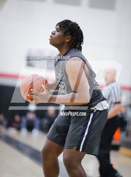 Thumbnail 3 in Hart vs Camarillo (Hart Holiday Classic) photogallery.