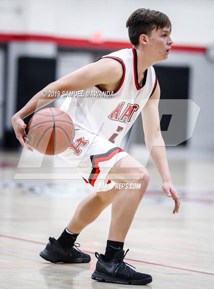 Thumbnail 2 in Hart vs Camarillo (Hart Holiday Classic) photogallery.