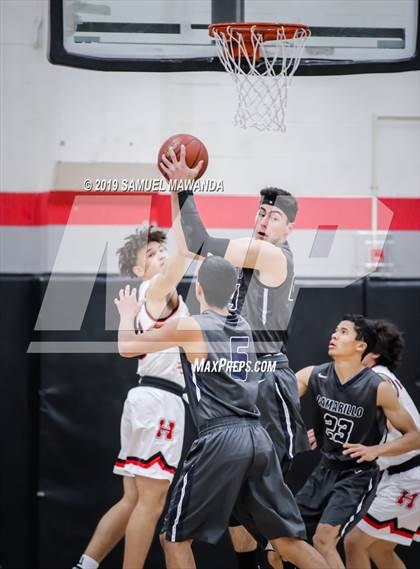 Thumbnail 1 in Hart vs Camarillo (Hart Holiday Classic) photogallery.