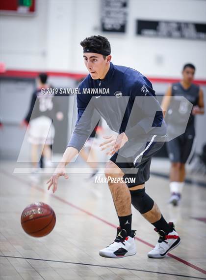 Thumbnail 2 in Hart vs Camarillo (Hart Holiday Classic) photogallery.