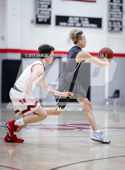 Thumbnail 2 in Hart vs Camarillo (Hart Holiday Classic) photogallery.