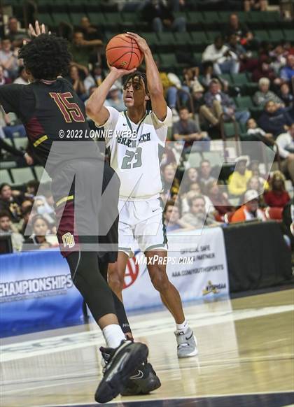 Thumbnail 1 in Mount Vernon vs Green Tech (NYSPHSAA Class AA Final) photogallery.