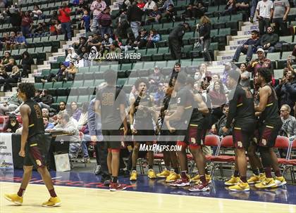 Thumbnail 3 in Mount Vernon vs Green Tech (NYSPHSAA Class AA Final) photogallery.