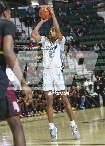 Thumbnail 2 in Mount Vernon vs Green Tech (NYSPHSAA Class AA Final) photogallery.
