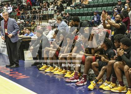 Thumbnail 2 in Mount Vernon vs Green Tech (NYSPHSAA Class AA Final) photogallery.