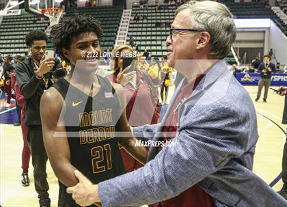Thumbnail 3 in Mount Vernon vs Green Tech (NYSPHSAA Class AA Final) photogallery.