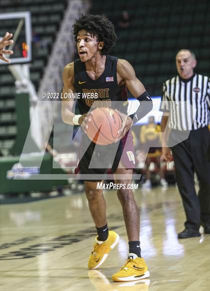 Thumbnail 3 in Mount Vernon vs Green Tech (NYSPHSAA Class AA Final) photogallery.